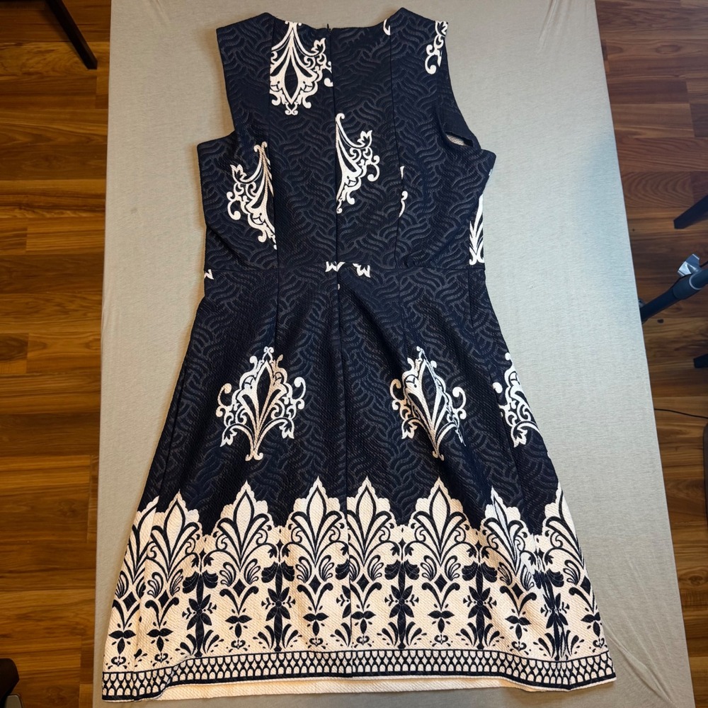 New York & Company Navy Blue White Damask Fit Flare Dress Stretch Large L - Picture 2 of 4